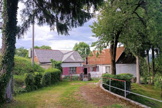 Ogulin – 97 m² großes Erdgeschosshaus mit Obstgarten und Nebengebäuden, 1.871 m² Grundstück 1752531749 img 20250713 181715