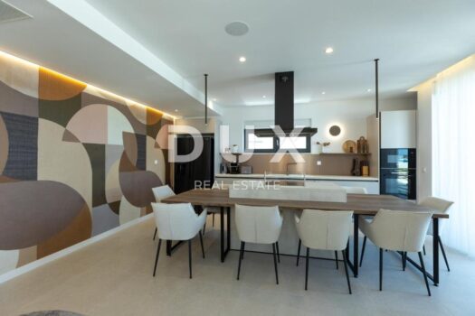 1754044927 704700523