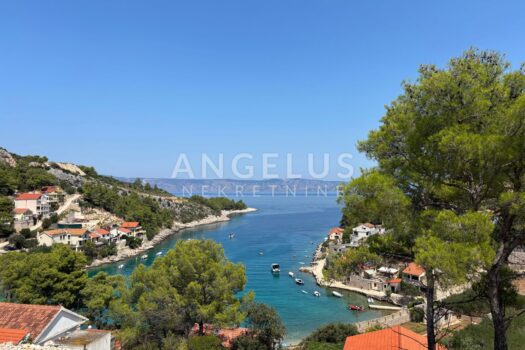 Kroatien, Hvar, Jelsa – attraktives Baugrundstück, erste Reihe zum Meer, 1000 m2 1754653474 img 0957