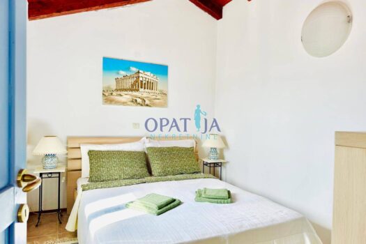 1754835589 1753869950545