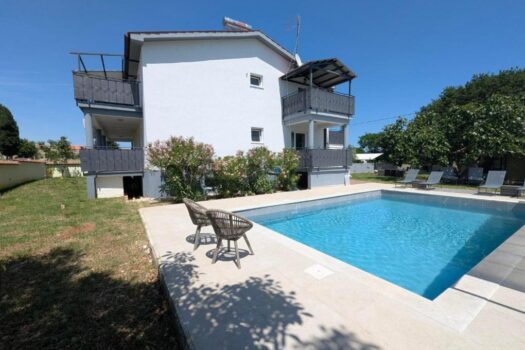 1755159473 692168262