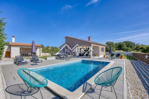 1755526836 499470506