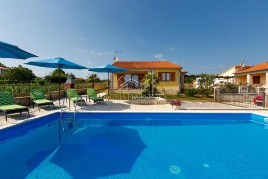 1755529084 439358873