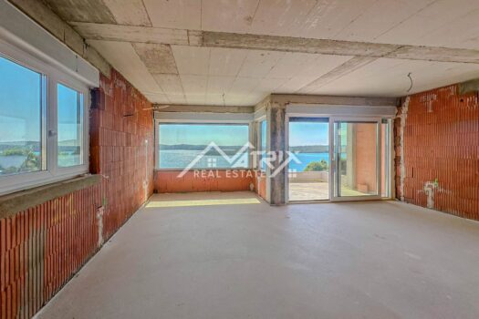 1756400522 mm 4 of 7