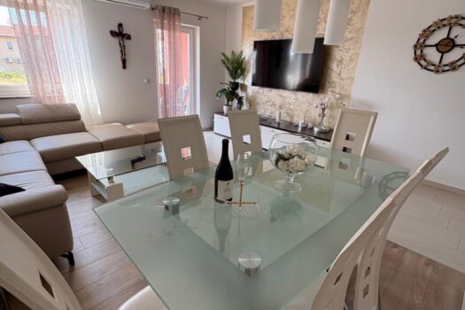 1756451687 2025 08 29 u 08