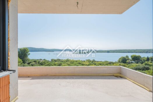 1756501734 mm 25 of 31