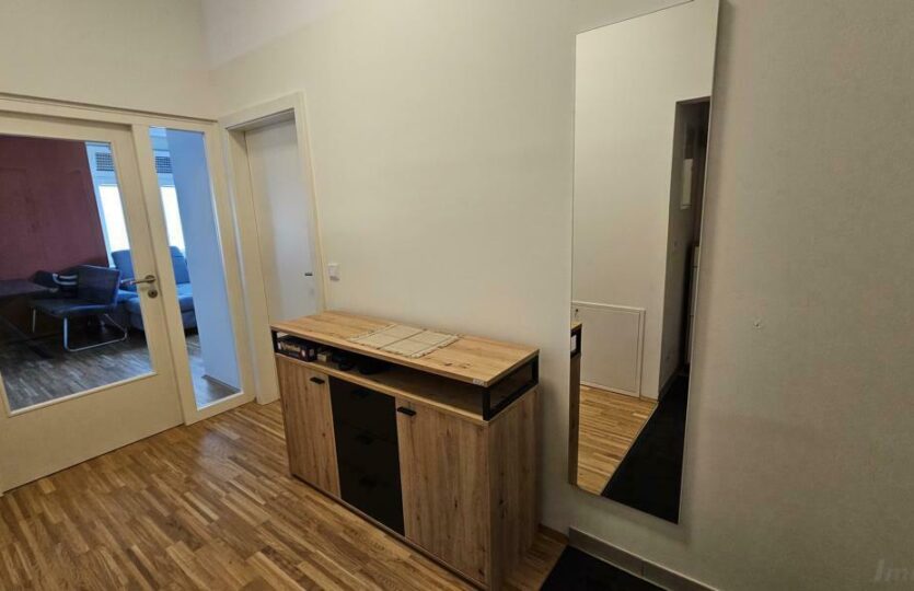 einladender Eingangsbereich (Möbel auf Wunsch im KP inkludiert!)