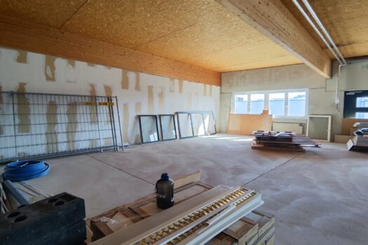 1HYV1r8eBOcuuXLnBdYKbW