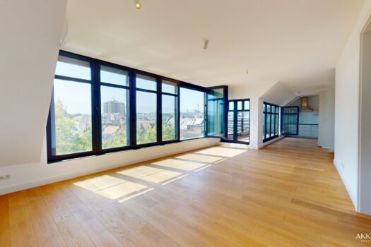 1YkBk5n0chPNAfZmNudYFq