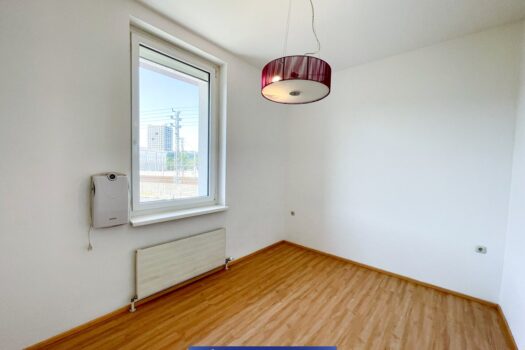 1ga1OxXY2nSUfKNEKnS9Om