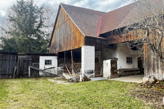 3wxFczVV7J8Q9pxIRv8a6W 1