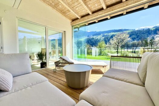 Haus mit Einliegerwohnung auf Traumgrundstück mit Berg & Flussblick 4k0W1cIdeVUmxx0nPn7DSE