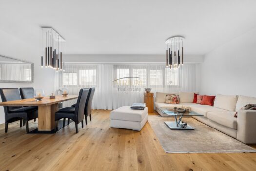 5lk2k01TQ3ULi8htwy9W7e