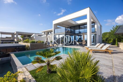 Haus Krk, 225m2 1741957084 1