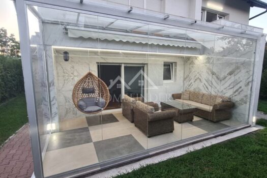 1745778007 kuca petrinji 195