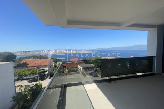 1748431635 img 1033a