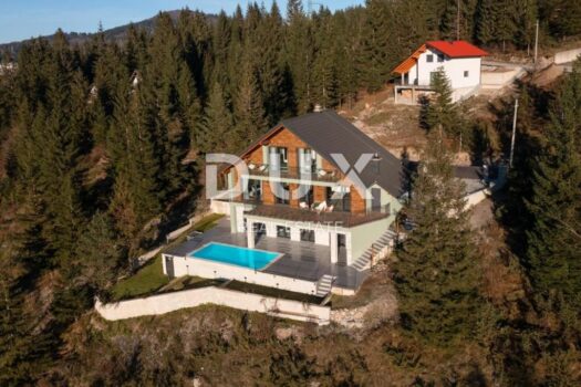 1751550099 621799469