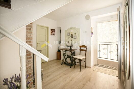 NOVI VINODOLSKI - HAUS 160 m2 IM STADTZENTRUM 1757150736 hodnik03