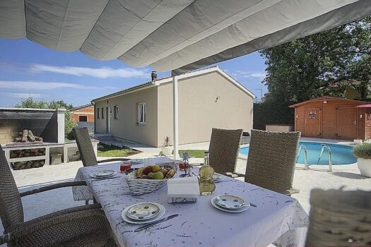 1757336118 2025 09 08 14 33 53 272