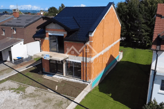 1757951032 2025 09 12 13 07 42 724