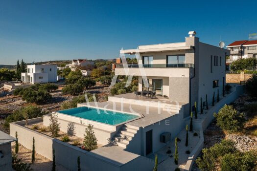LUXUSVILLA MIT MEERBLICK – PRIMOŠTEN 1757968593 dron32