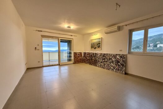 1758109245 tempimageuwhf48