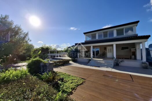 1758210706 20250917 163543