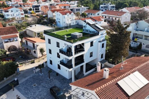 Haus Srima, Vodice, 400m2 1758268836 whatsapp image 2025 09 13 at 18