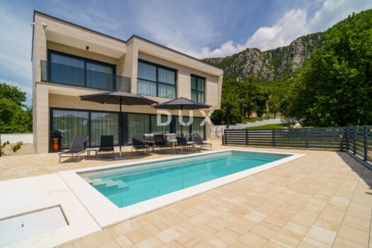 1758537217 1000105695