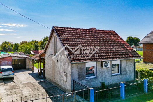 Vinkovci, Einfamilienhaus mit Werkstatt, Hof und Terrasse 1758542722 vinkovci samostojeca kuca s radionicom dvoristem i terasom 05
