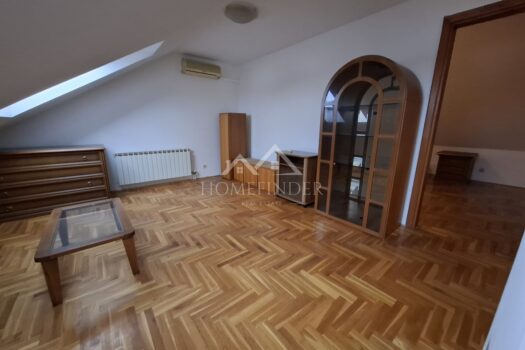 1758646559 20250923 163500