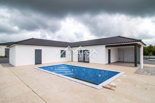 1758886648 prizemnica s bazenom istra prodaja jeftino 1