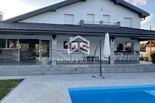 1758886746 kuca krapina selo 250