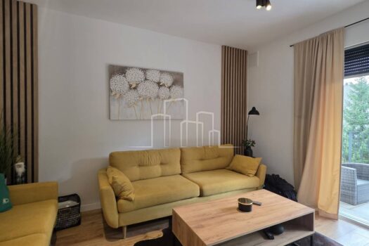 1759058601 1000113795