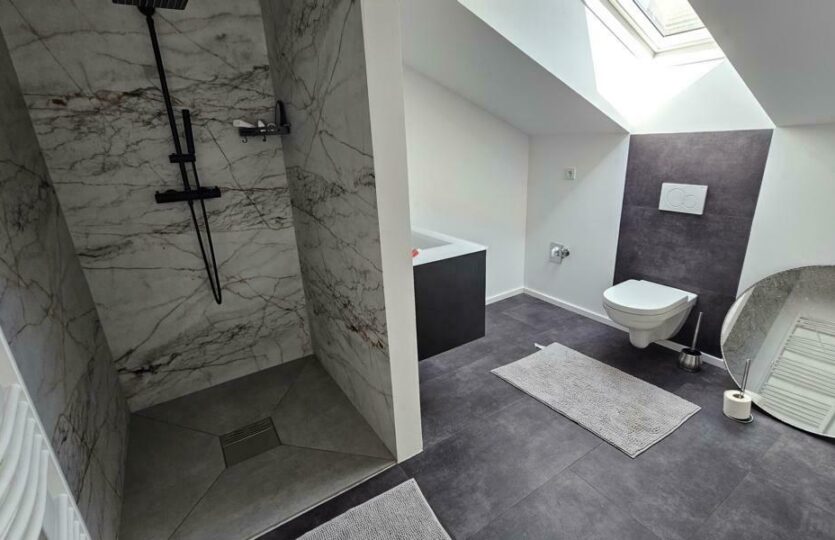 modernes Bad Einliegerwohnung