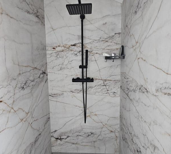 modernes Bad - Einliegerwohnung