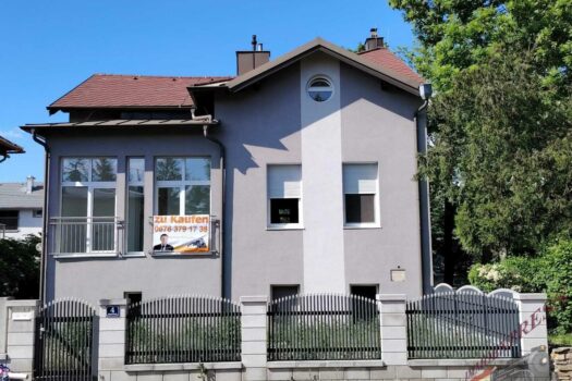 Tolles Mehrfamilienhaus bietet vielfache Nutzungsmöglichkeit auf 3 Etagen – zentrale Lage! 1a
