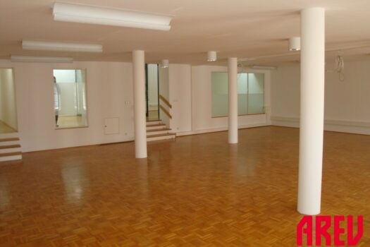 1QC2fa1gkaqpzLHoYvV0eC