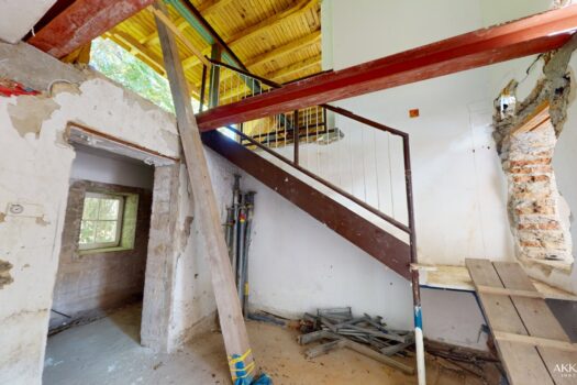 1odEi7F93hFOom4t836cQk