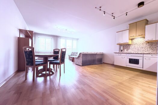 1pQTNtYDr0M7xwhJuwSV5d