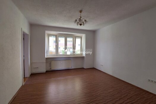 4 Zimmer Wohnung, ca.65m², inkl. Personenaufzug Wohnzimmer