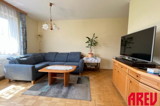 1w6oLzIjFUNVAznBebJKGE