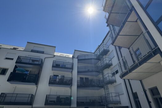 2HVEN3sQWoCHL0Svrs2aUG 3