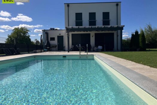 Haus mit Pool
