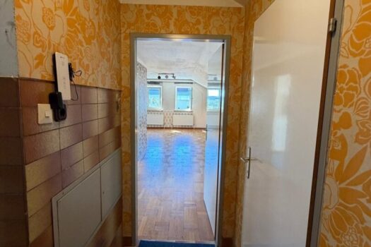 Dachgeschosswohnung zu vermieten 2PDFvYZREdc32XxF9pii9b