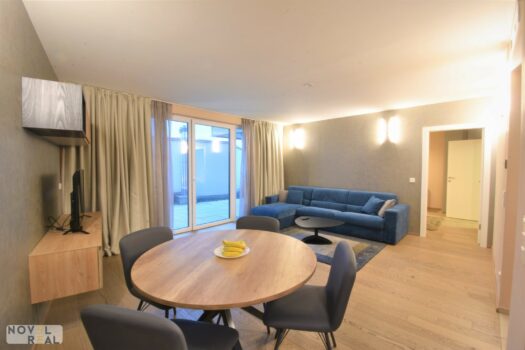 2TD1T0lLk2OgWA2xebZ3Jx