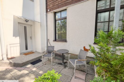 3RtdoLuZV1tG4Ti7Jt2EmM