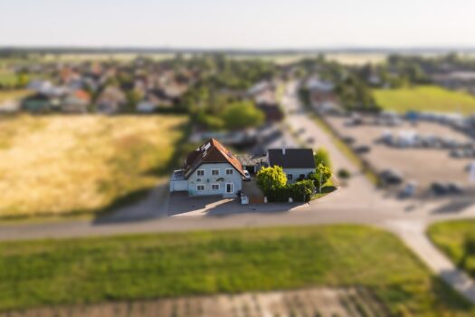 2 Häuser! Großfamilien aufgepasst! Drohnenflug