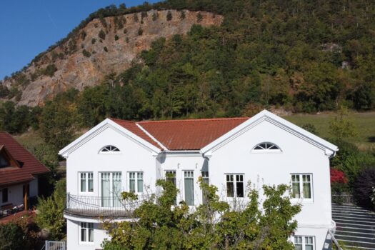 5IC8C0dKR3kfPfncMxVpLZ