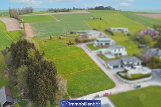Traumhaftes Grundstück mit Aussicht - Utzenaich 5mdWt9YTyKIeH4eS1rNiiE